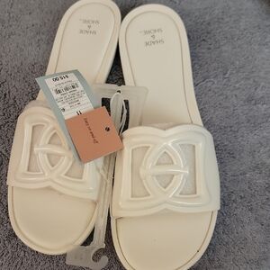 Shade & Shore Cream Slide Sandals